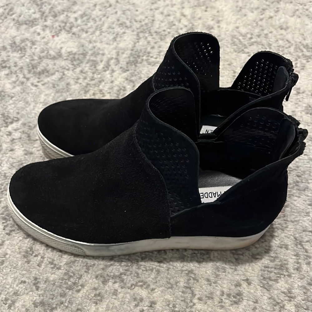 Steven Madden slip on sneakers